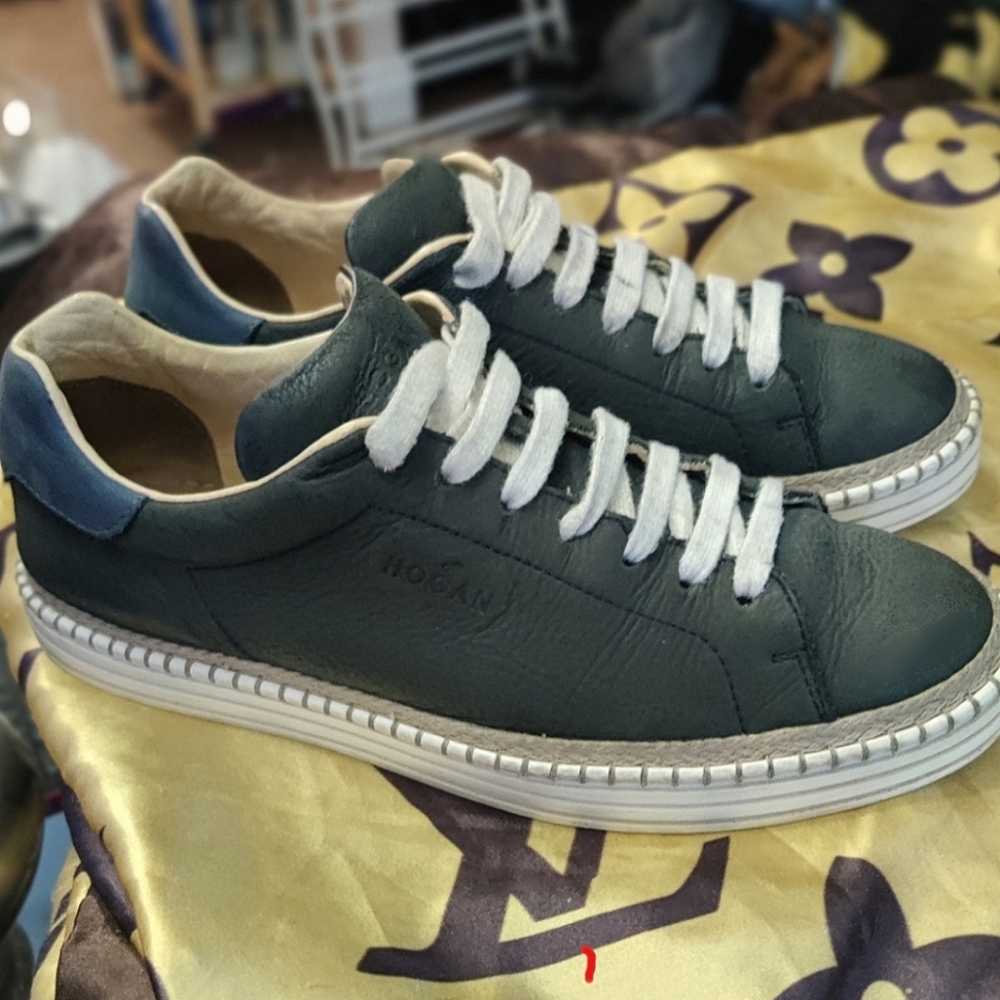 Hogan blue nubuk sneakers